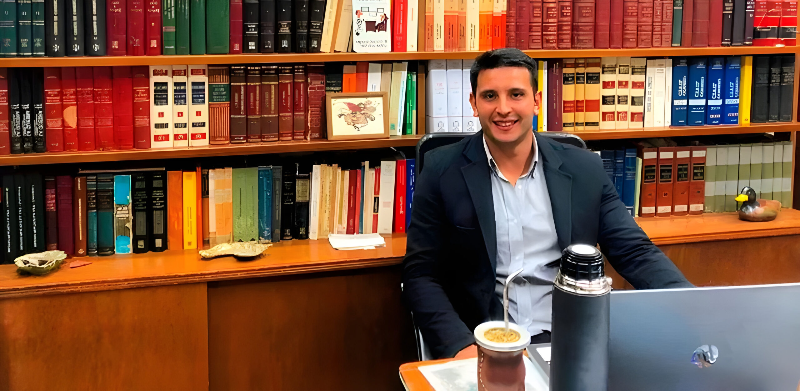 Ezequiel Torres en su estudio